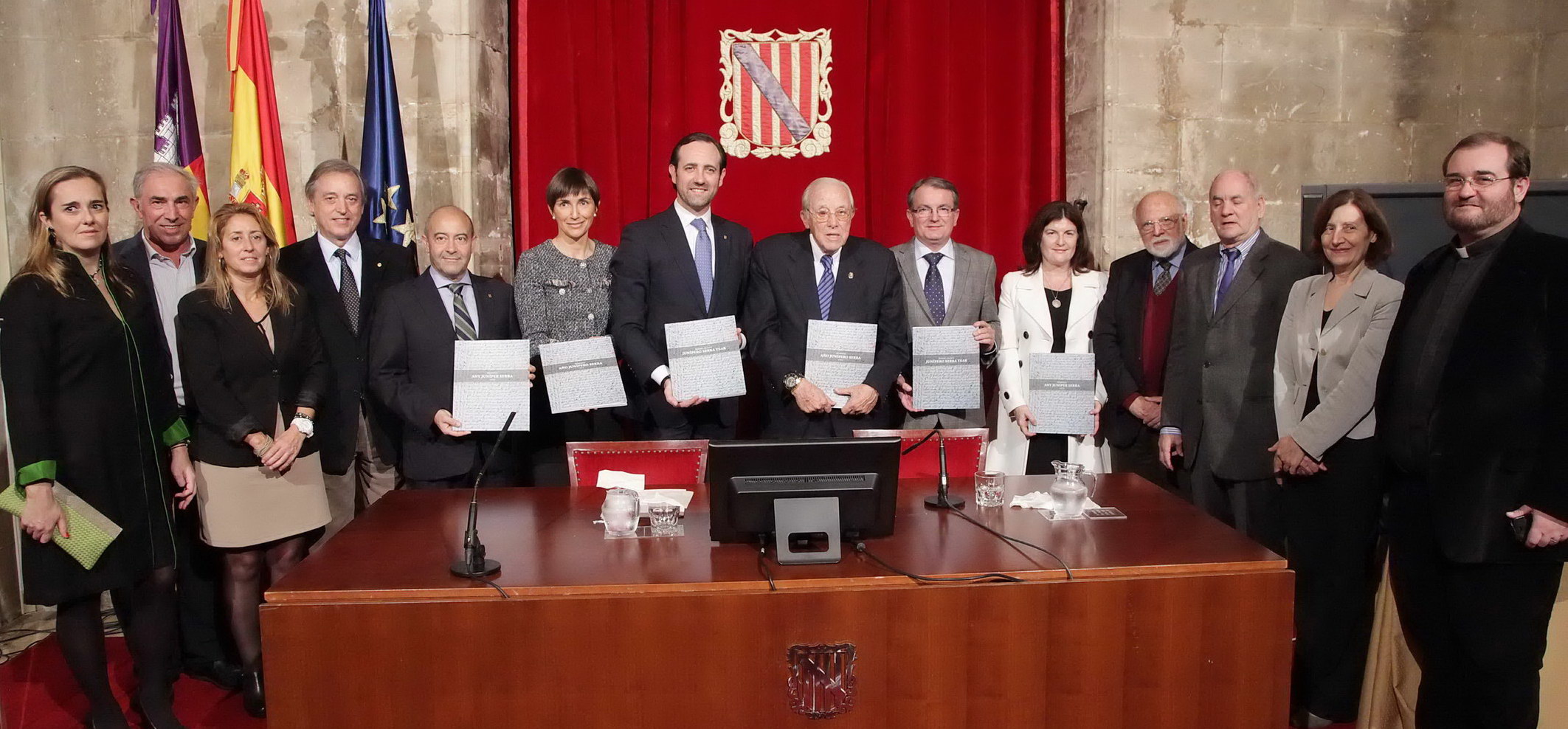 Comision 300 aniversario cierre web2