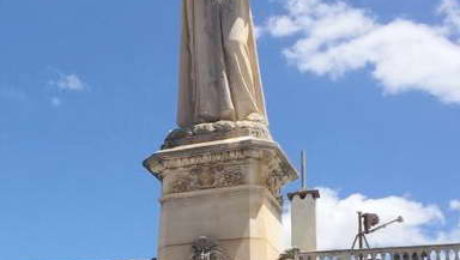 estatua serra estatua serra